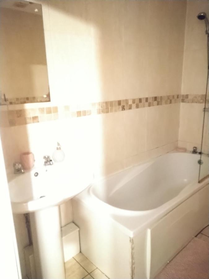 Double Room Close To Bradford University And City Centre Ngoại thất bức ảnh